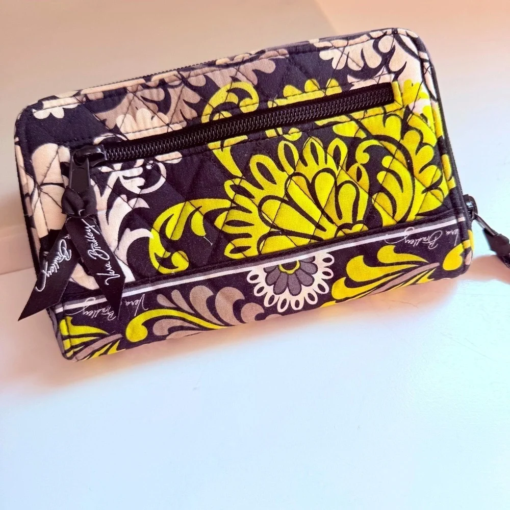 Vera Bradley Turnlock Baroque Wallet - Picture 3 of 7
